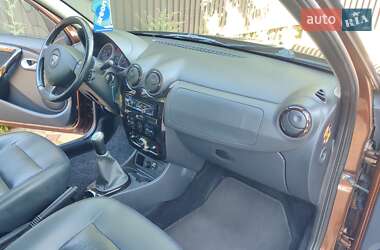 Внедорожник / Кроссовер Dacia Duster 2010 в 
