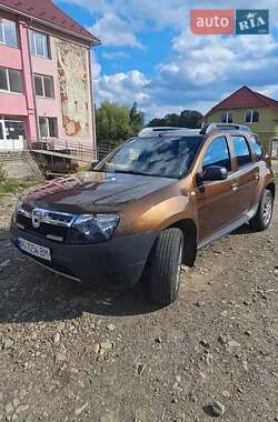 Позашляховик / Кросовер Dacia Duster 2012 в Міжгір'ї