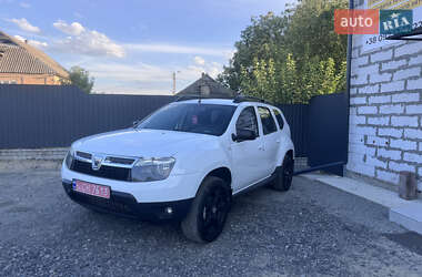 Позашляховик / Кросовер Dacia Duster 2012 в Звенигородці