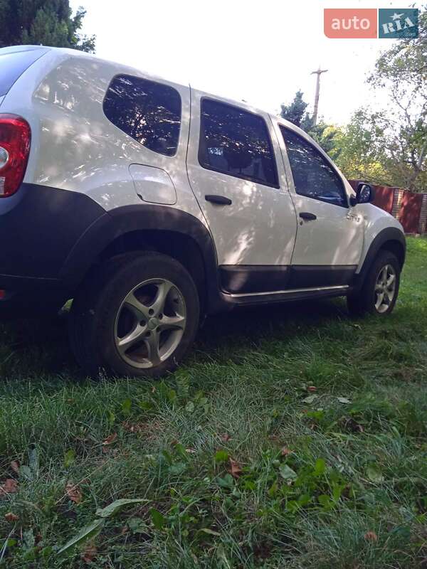 Позашляховик / Кросовер Dacia Duster 2011 в Калуші