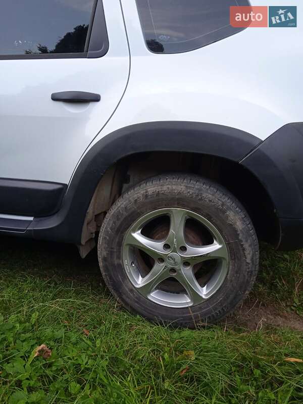 Позашляховик / Кросовер Dacia Duster 2011 в Калуші