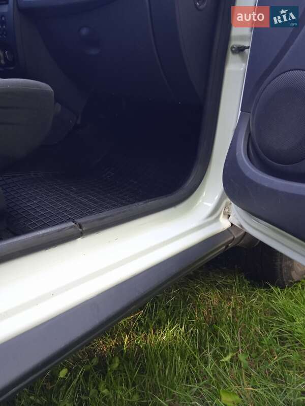 Позашляховик / Кросовер Dacia Duster 2011 в Калуші