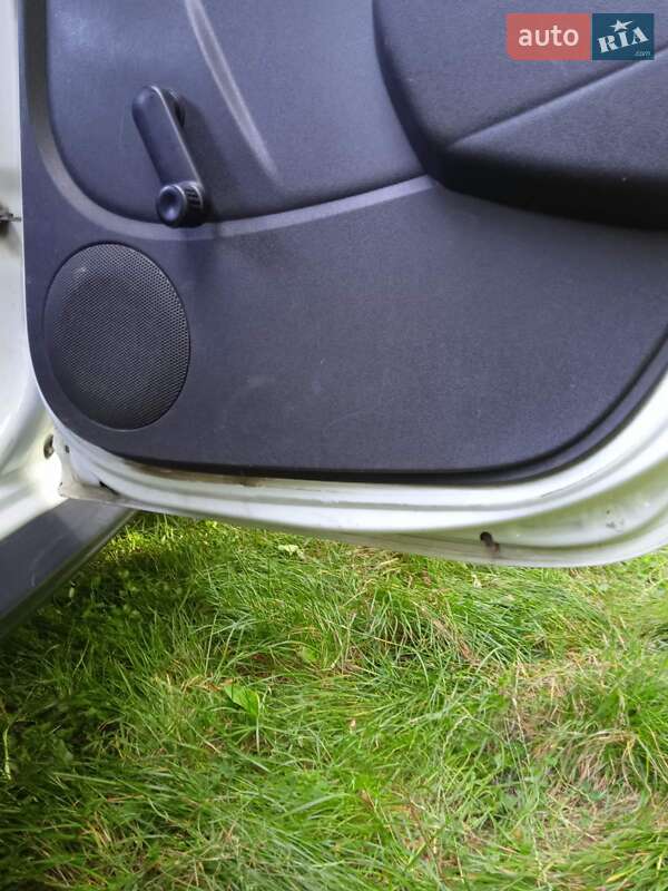 Позашляховик / Кросовер Dacia Duster 2011 в Калуші