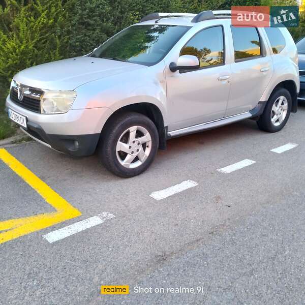 Позашляховик / Кросовер Dacia Duster 2011 в Тячеві