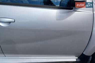 Внедорожник / Кроссовер Dacia Duster 2011 в 