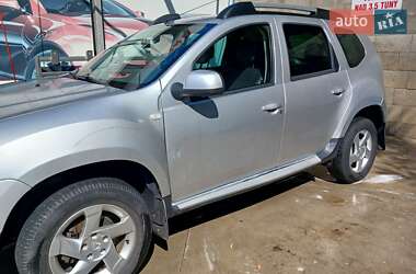 Внедорожник / Кроссовер Dacia Duster 2011 в 