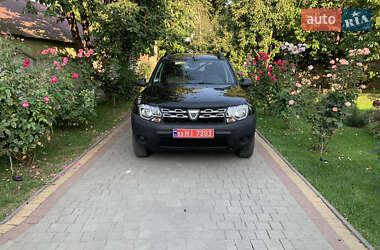 Позашляховик / Кросовер Dacia Duster 2015 в Луцьку