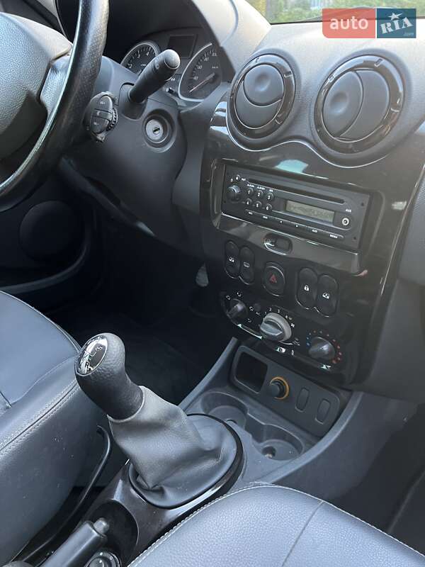 Позашляховик / Кросовер Dacia Duster 2011 в Ніжині фото 44 Позашляховик / Кросовер Dacia Duster 2011 в Ніжині