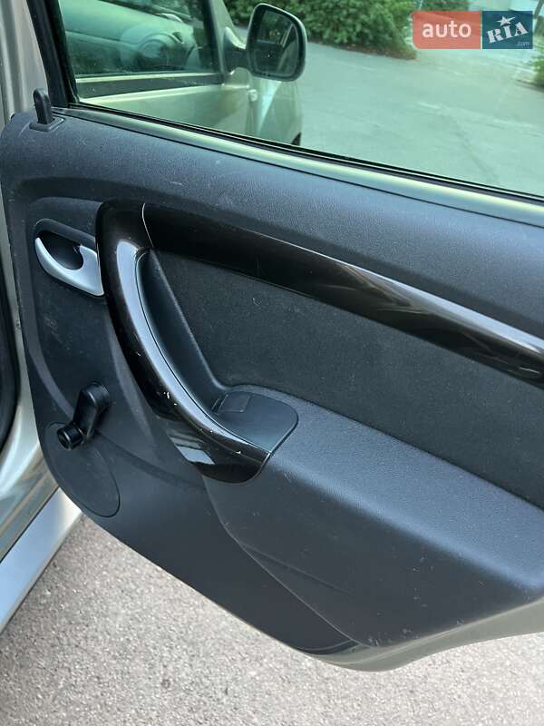 Позашляховик / Кросовер Dacia Duster 2011 в Ніжині фото 52 Позашляховик / Кросовер Dacia Duster 2011 в Ніжині