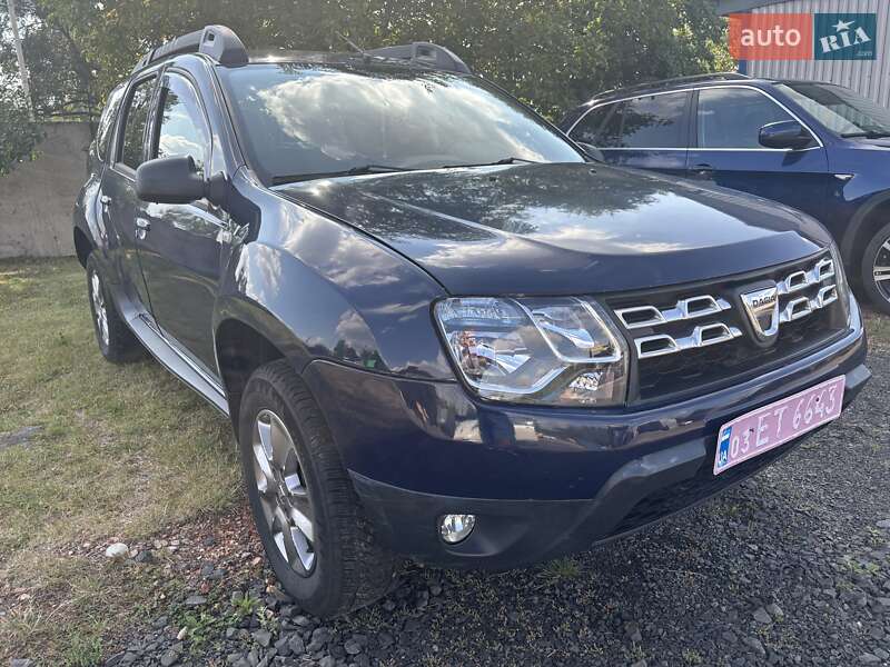 Внедорожник / Кроссовер Dacia Duster 2015 в Нововолынске