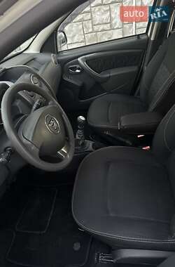 Позашляховик / Кросовер Dacia Duster 2014 в 
