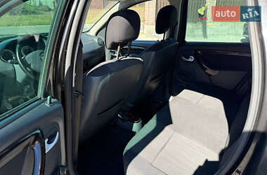 Внедорожник / Кроссовер Dacia Duster 2012 в 