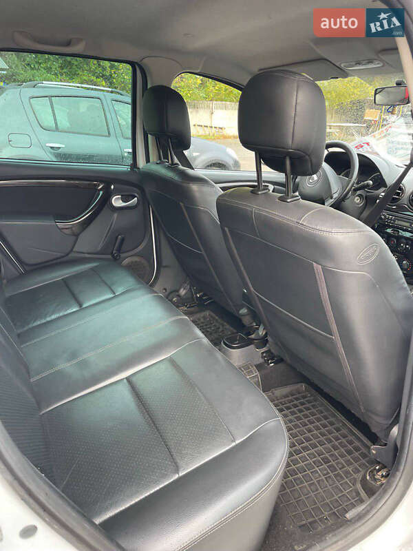 Внедорожник / Кроссовер Dacia Duster 2011 в Чернигове