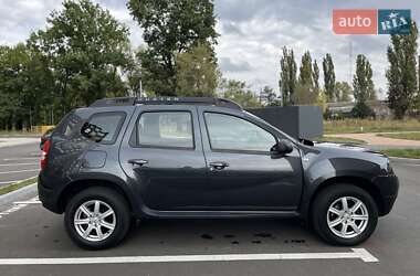 Внедорожник / Кроссовер Dacia Duster 2015 в 