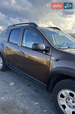 Внедорожник / Кроссовер Dacia Duster 2010 в 