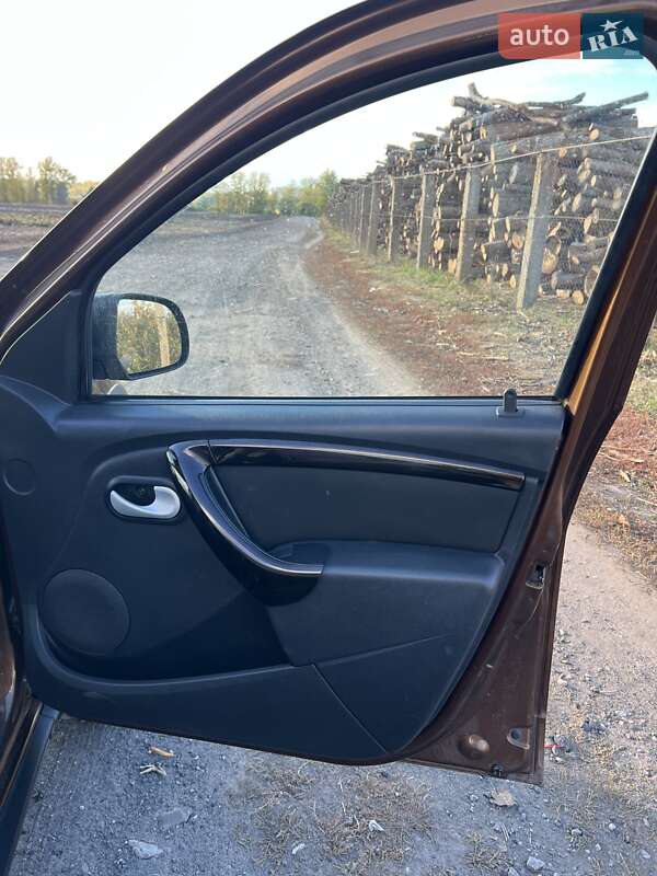 Позашляховик / Кросовер Dacia Duster 2010 в Сумах фото 20 Позашляховик / Кросовер Dacia Duster 2010 в Сумах