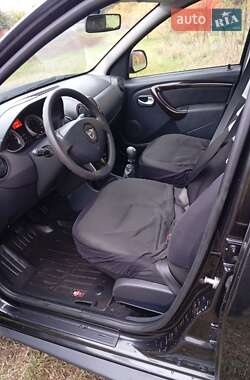 Внедорожник / Кроссовер Dacia Duster 2012 в 