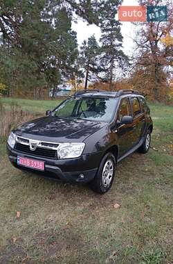 Внедорожник / Кроссовер Dacia Duster 2012 в 