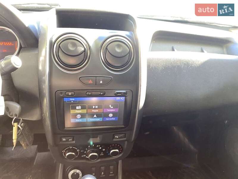 Внедорожник / Кроссовер Dacia Duster 2017 в Киеве фото 2 Внедорожник / Кроссовер Dacia Duster 2017 в Киеве