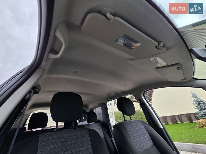 Внедорожник / Кроссовер Dacia Duster 2010 в Луцке фото 42 Внедорожник / Кроссовер Dacia Duster 2010 в Луцке
