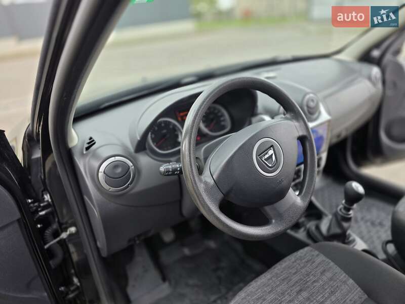 Внедорожник / Кроссовер Dacia Duster 2010 в Луцке фото 43 Внедорожник / Кроссовер Dacia Duster 2010 в Луцке