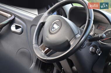 Внедорожник / Кроссовер Dacia Duster 2011 в 