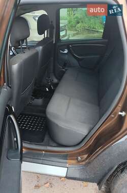 Внедорожник / Кроссовер Dacia Duster 2011 в 