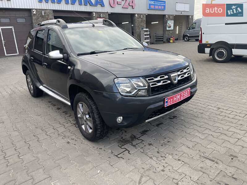 Позашляховик / Кросовер Dacia Duster 2016 в Луцьку