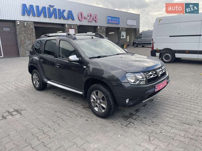 Позашляховик / Кросовер Dacia Duster 2016 в Луцьку