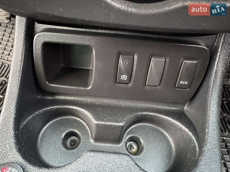 Внедорожник / Кроссовер Dacia Duster 2016 в Кролевце фото 30 Внедорожник / Кроссовер Dacia Duster 2016 в Кролевце