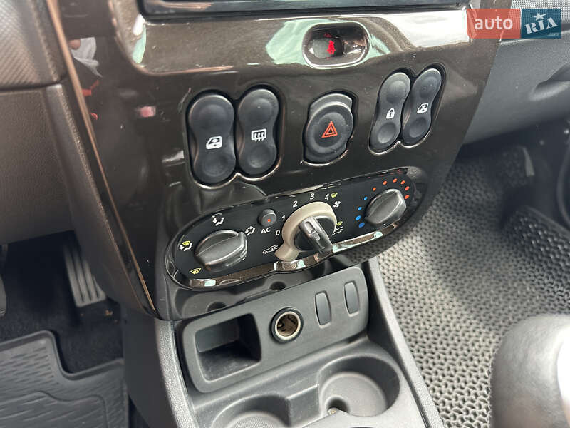 Внедорожник / Кроссовер Dacia Duster 2012 в Сарнах фото 11 Внедорожник / Кроссовер Dacia Duster 2012 в Сарнах