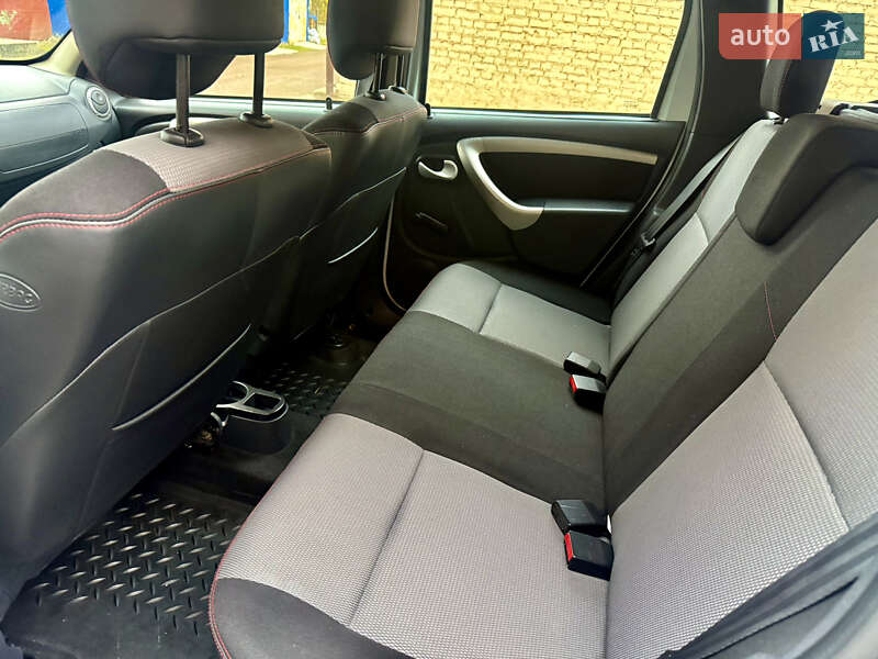 Внедорожник / Кроссовер Dacia Duster 2013 в Ровно