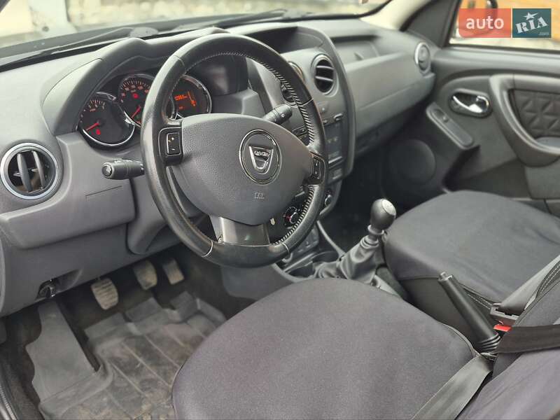 Внедорожник / Кроссовер Dacia Duster 2015 в Хороле фото 18 Внедорожник / Кроссовер Dacia Duster 2015 в Хороле