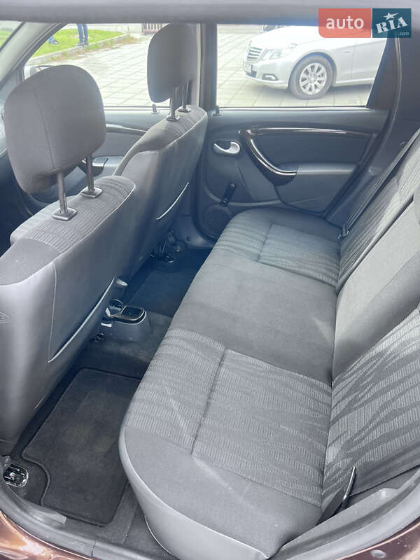 Внедорожник / Кроссовер Dacia Duster 2011 в Луцке фото 12 Внедорожник / Кроссовер Dacia Duster 2011 в Луцке