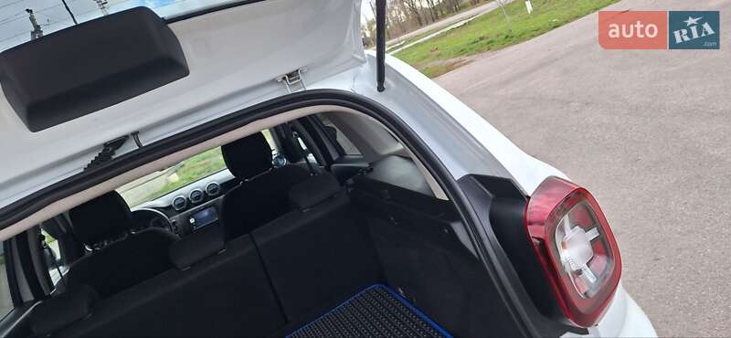 Позашляховик / Кросовер Dacia Duster 2021 в Новоархангельську