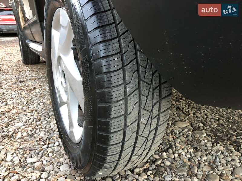 Внедорожник / Кроссовер Dacia Duster 2011 в Ивано-Франковске фото 13 Внедорожник / Кроссовер Dacia Duster 2011 в Ивано-Франковске