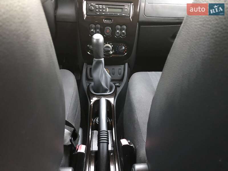 Внедорожник / Кроссовер Dacia Duster 2011 в Ивано-Франковске фото 16 Внедорожник / Кроссовер Dacia Duster 2011 в Ивано-Франковске