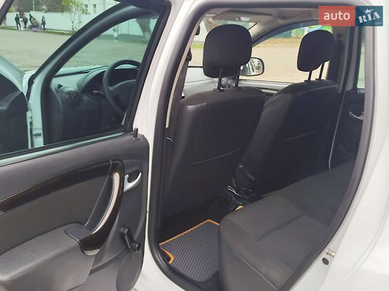 Позашляховик / Кросовер Dacia Duster 2012 в Новоархангельську