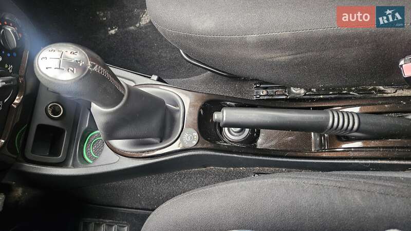 Внедорожник / Кроссовер Dacia Duster 2012 в Калуше