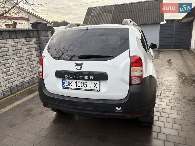 Позашляховик / Кросовер Dacia Duster 2016 в Дубні