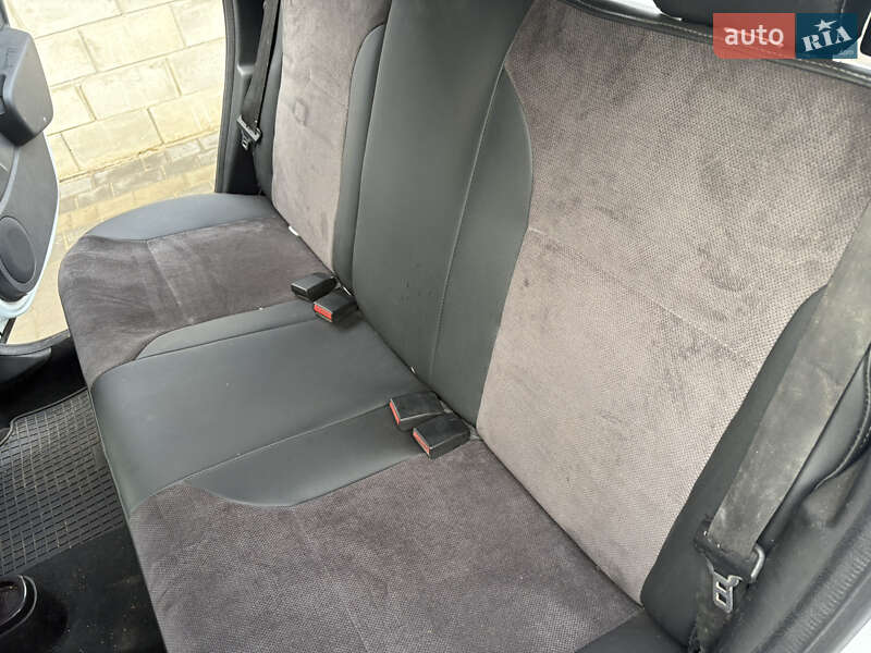 Позашляховик / Кросовер Dacia Duster 2016 в Дубні