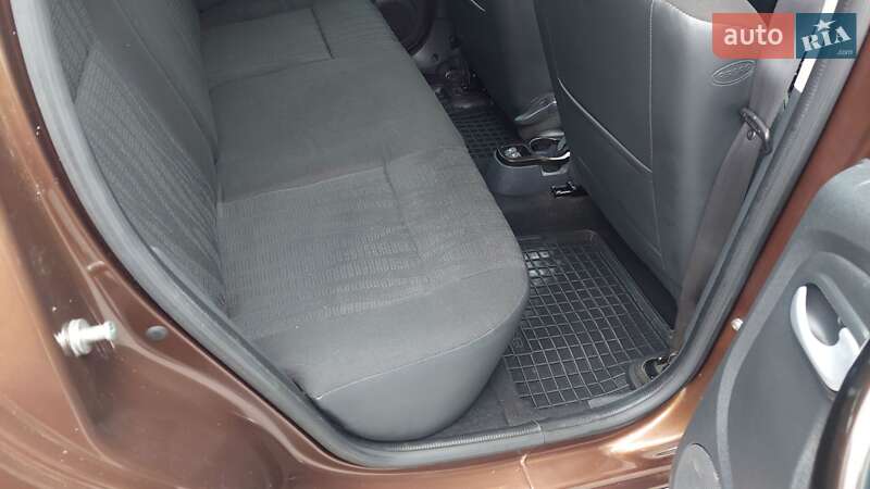 Позашляховик / Кросовер Dacia Duster 2011 в Білгороді-Дністровському