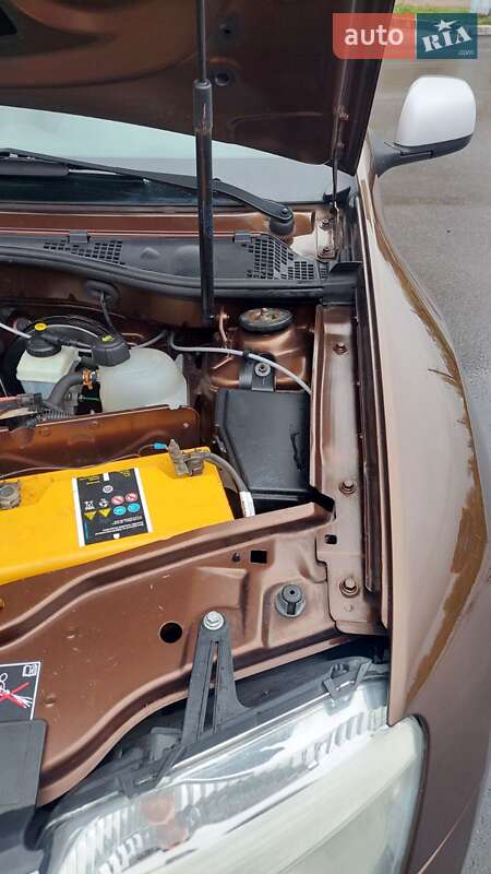 Позашляховик / Кросовер Dacia Duster 2011 в Білгороді-Дністровському