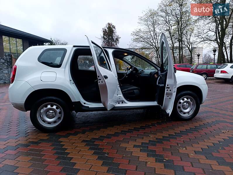 Позашляховик / Кросовер Dacia Duster 2013 в Звягелі