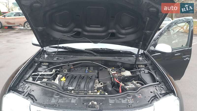 Позашляховик / Кросовер Dacia Duster 2011 в Івано-Франківську