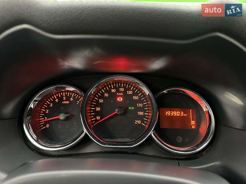 Внедорожник / Кроссовер Dacia Duster 2014 в Киеве фото 31 Внедорожник / Кроссовер Dacia Duster 2014 в Киеве