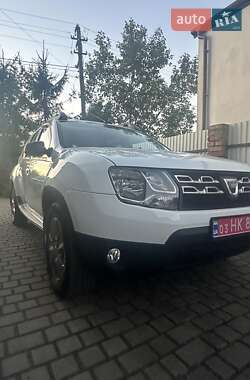 Позашляховик / Кросовер Dacia Duster 2014 в Луцьку