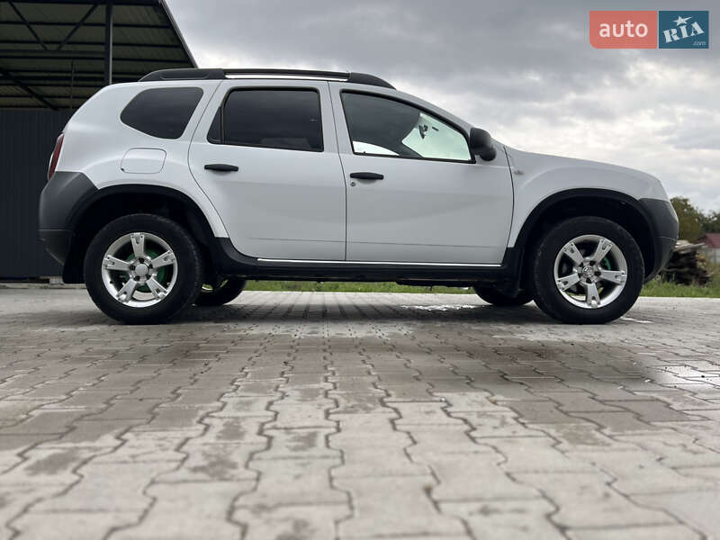 Внедорожник / Кроссовер Dacia Duster 2010 в Калуше фото 16 Внедорожник / Кроссовер Dacia Duster 2010 в Калуше