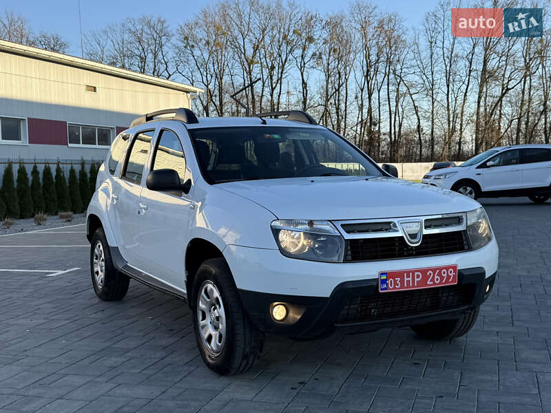 Позашляховик / Кросовер Dacia Duster 2011 в Луцьку