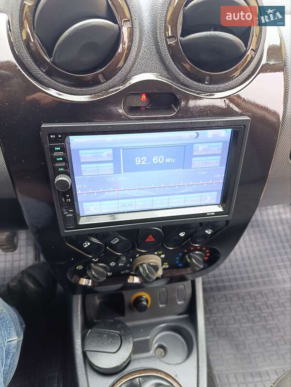 Внедорожник / Кроссовер Dacia Duster 2010 в Киверцах